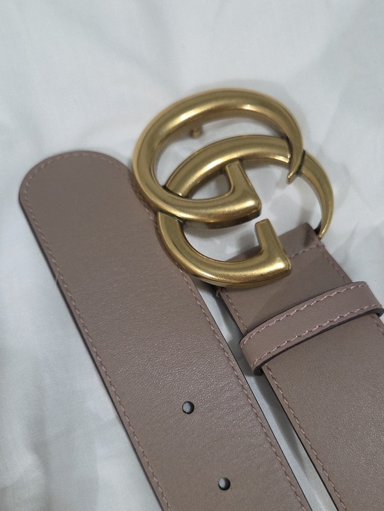 Gucci Taupe Pink Leather Belt with Gold Double G Buckle